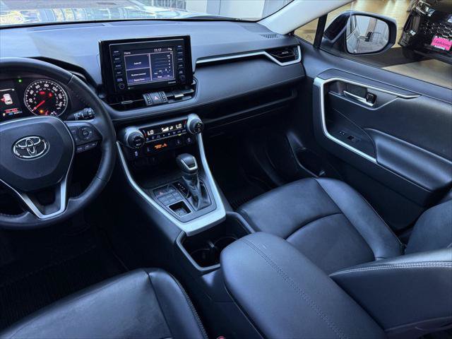 Certified 2022 Toyota RAV4 XLE Premium AWD/4WD image 18