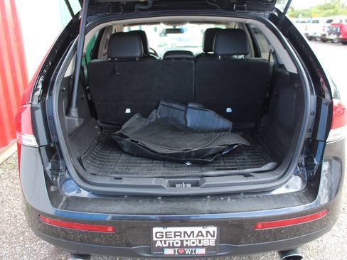 Used 2014 Lincoln MKX AWD w/ Equipment Group 102A image 8