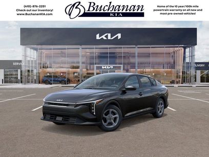 New 2025 Kia K4 LXS