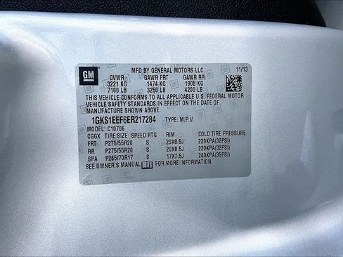 Used 2014 GMC Yukon Denali RWD image 28