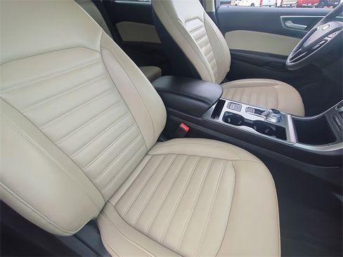Used 2023 Ford Edge SEL w/ Convenience Package image 34