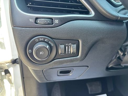 Used 2021 Jeep Cherokee Trailhawk w/ Trailer Tow Group AWD/4WD image 63