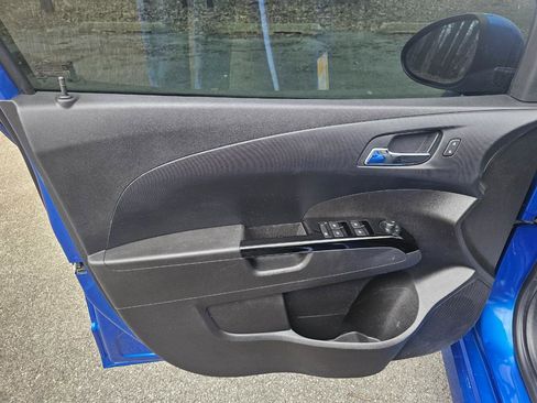 Used 2020 Chevrolet Sonic LT w/ Convenience Package image 25