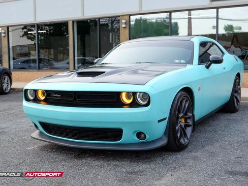 Used 2021 Dodge Challenger R/T Scat Pack w/ Plus Package RWD image 3