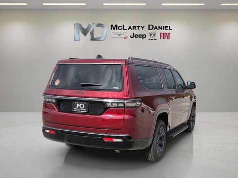 New 2026 Jeep Grand Wagoneer L Limited w/ 8-Passenger Seating Package AWD/4WD image 5