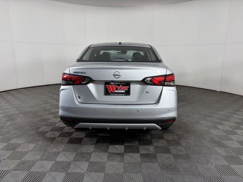 Used 2025 Nissan Versa S w/ Electronics Package FWD image 15