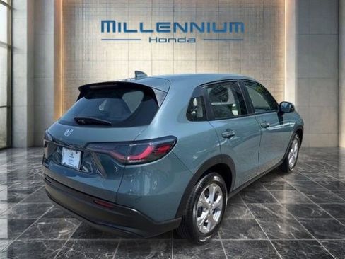 Used 2023 Honda HR-V LX image 16