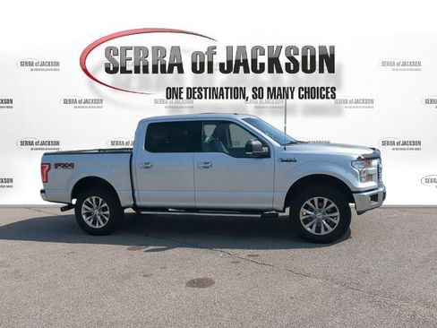 Used 2017 Ford F150 XLT w/ Equipment Group 301A Mid image 9