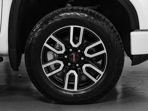 Used 2021 GMC Sierra 1500 AT4 w/ AT4 Preferred Package AWD/4WD image 56