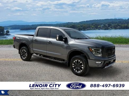 Used 2023 Nissan Titan PRO-4X w/ Pro-4x Convenience Package AWD/4WD image 1