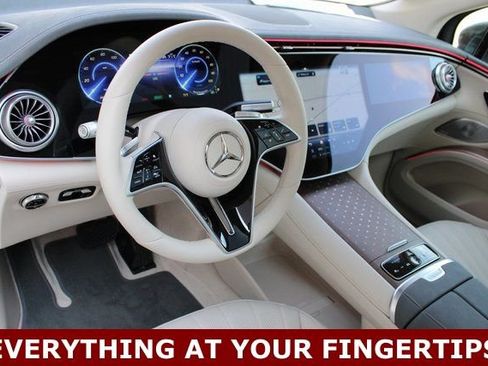 Used 2023 Mercedes-Benz EQS 580 4MATIC SUV image 2