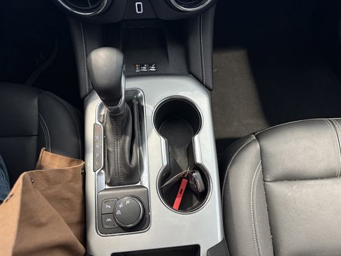 Used 2024 Chevrolet Blazer LT w/ Sound & Technology Package image 18