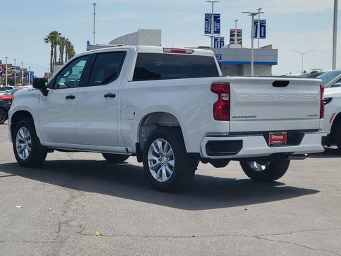 Used 2026 Chevrolet Silverado 1500 Custom RWD image 2