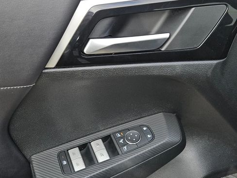 Used 2024 Mitsubishi Outlander SE image 20