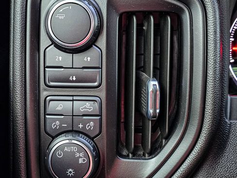 Used 2024 Chevrolet Silverado 2500 Custom w/ Custom Value Package AWD/4WD image 32