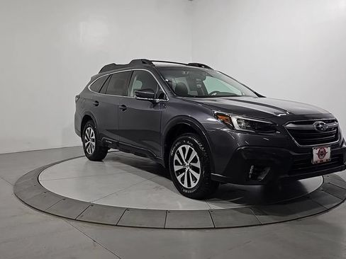Used 2020 Subaru Outback Premium w/ Popular Package #1 AWD/4WD image 8