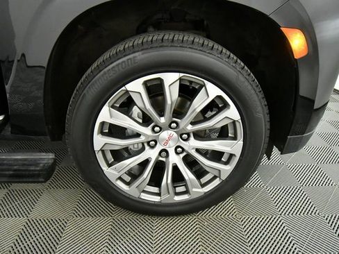 Used 2021 GMC Yukon XL Denali image 17