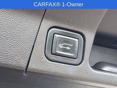 Certified 2022 GMC Acadia SLE w/ Driver Convenience Package FWD image 34