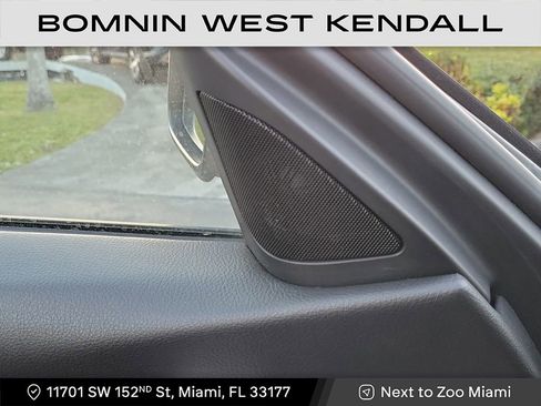 Used 2018 BMW 320i xDrive Sedan image 24