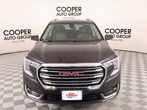 Used 2024 GMC Terrain SLT image 8
