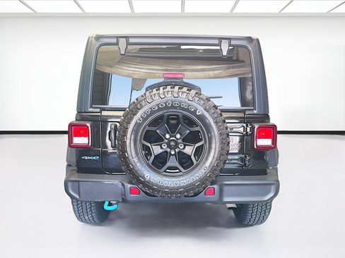 Used 2023 Jeep Wrangler Unlimited w/ 8.4" Radio Group AWD/4WD image 5