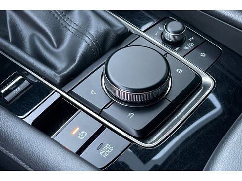 Certified 2024 MAZDA MAZDA3 s image 31