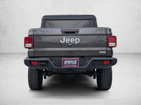 Used 2023 Jeep Gladiator Overland AWD/4WD image 6