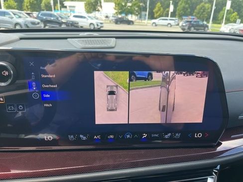 New 2026 Chevrolet Traverse RS w/ LPO, Floor Liner Package image 31