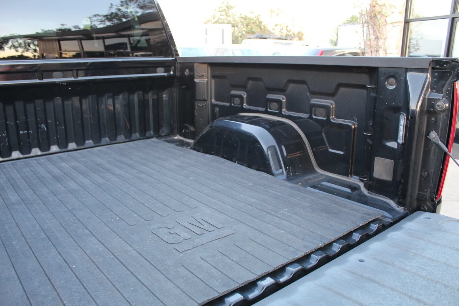 Used 2019 Chevrolet Silverado 1500 LT w/ All-Star Edition RWD image 29
