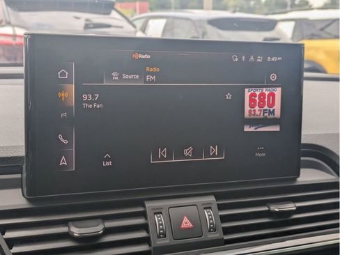 Used 2022 Audi SQ5 Premium image 23