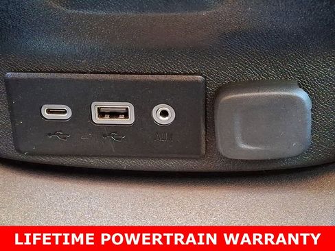 Used 2023 Chevrolet Malibu LT image 24