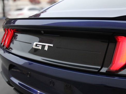 Used 2019 Ford Mustang GT image 10