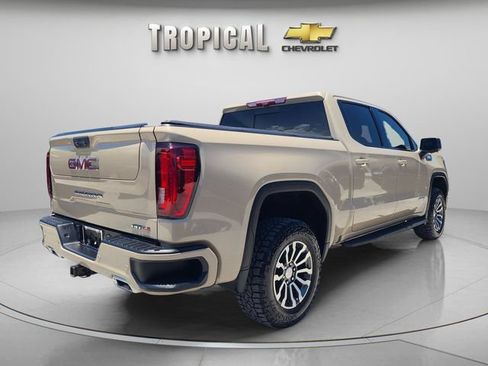 Used 2023 GMC Sierra 1500 AT4 w/ Technology Package AWD/4WD image 5