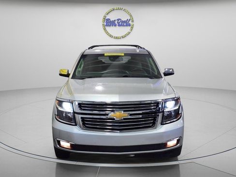 Used 2018 Chevrolet Suburban Premier AWD/4WD image 8