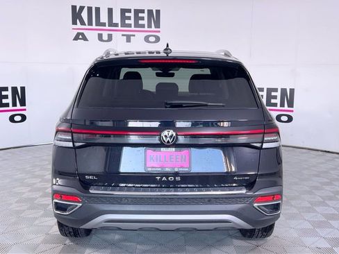 Used 2025 Volkswagen Taos SEL image 6
