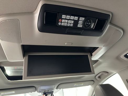 Used 2016 Honda Odyssey Touring Elite image 46