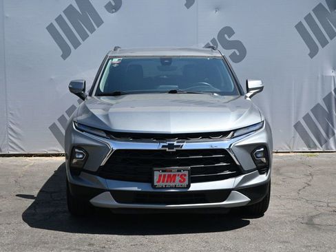 Used 2024 Chevrolet Blazer LT w/ Sound & Technology Package FWD image 2