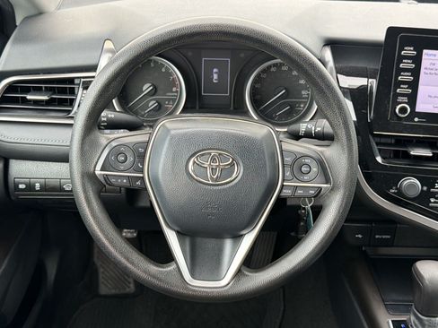 Used 2021 Toyota Camry LE w/ Carpet Mat Package (TMS) FWD image 11