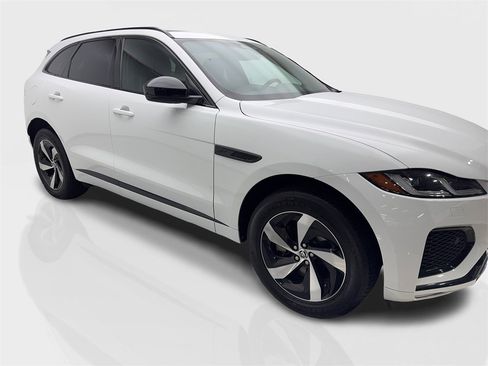 Used 2024 Jaguar F-PACE R-Dynamic S image 12