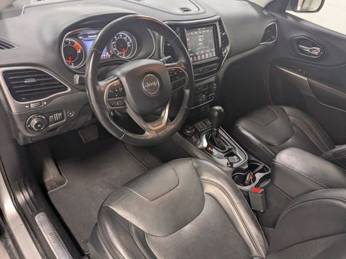 Used 2019 Jeep Cherokee Limited AWD/4WD image 12