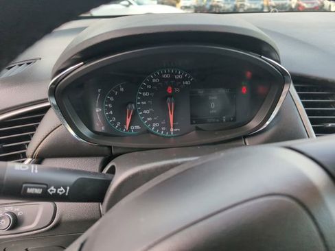 Used 2019 Chevrolet Trax LT w/ LT Convenience Package image 19