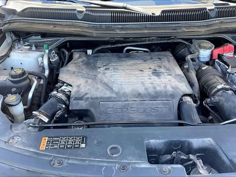 Used 2018 Ford Explorer Platinum AWD/4WD image 7