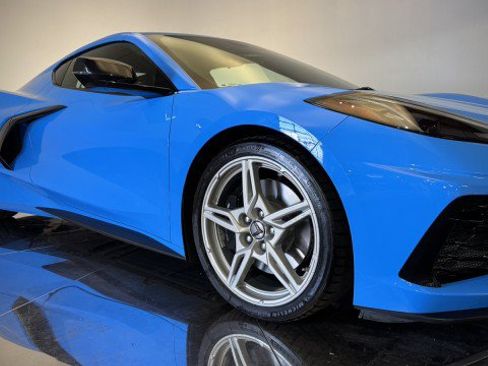 Used 2024 Chevrolet Corvette Stingray Premium Cpe w/ Z51 Performance Package RWD image 19