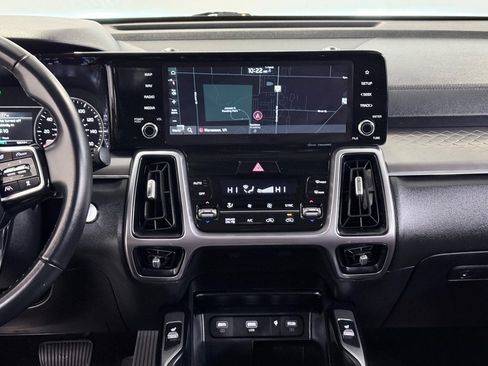 Used 2023 Kia Sorento EX image 26