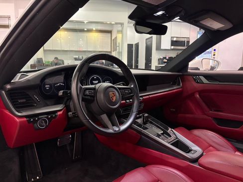 Used 2021 Porsche 911 Carrera image 11