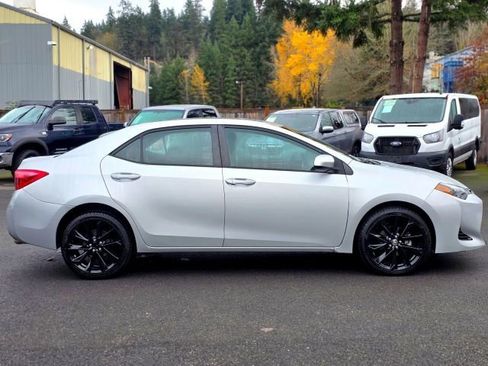 Used 2019 Toyota Corolla LE image 8