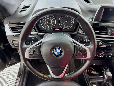 Used 2017 BMW X1 xDrive28i image 16