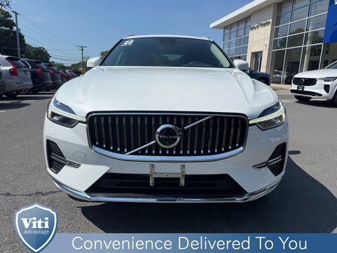 Used 2023 Volvo XC60 B5 Plus w/ Climate Package AWD/4WD image 3
