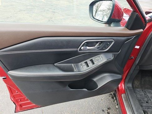 Used 2023 Nissan Rogue Platinum w/ Platinum Premium Package image 20