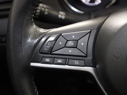 Used 2018 Nissan Rogue SL FWD image 30
